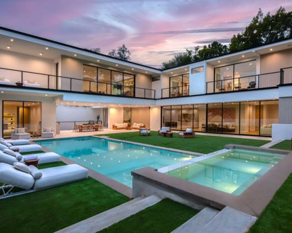 260 S Canyon View Drive, Los Angeles