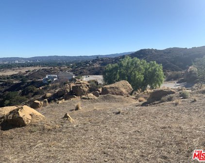 0  Woolsey Canyon, West Hills