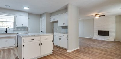 2705 N Holloway Avenue, Bethany