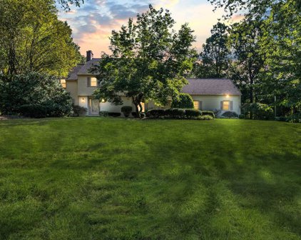237 Twin Hills Drive, Longmeadow