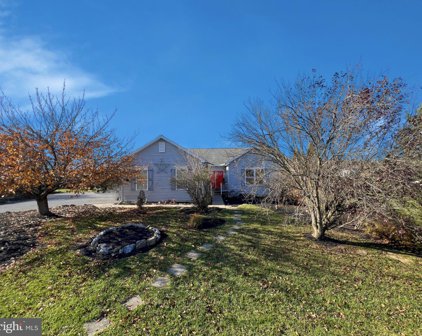 363 Confederate Dr, Martinsburg