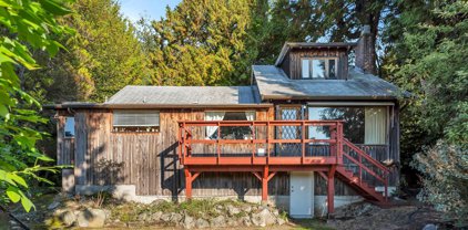 4573 Strathcona Road, North Vancouver