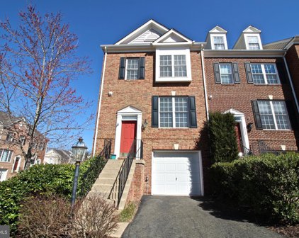 6311 Cullen Pl, Haymarket
