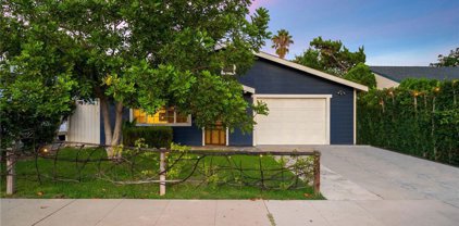 4954 Sancola Avenue, Toluca Lake