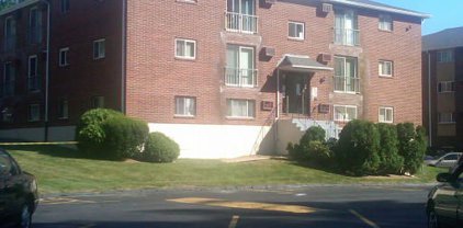616 Boston Post Rd Unit 1, Marlborough