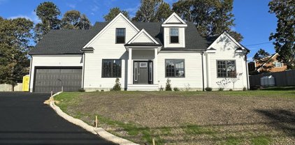 800 Route 6a, Yarmouth