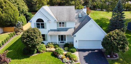 131 Burbank  Drive, Orchard Park-146089