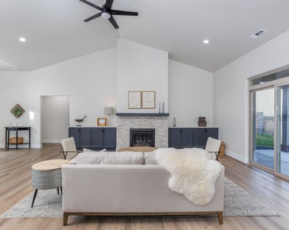 6018 W 31st Ave, Kennewick