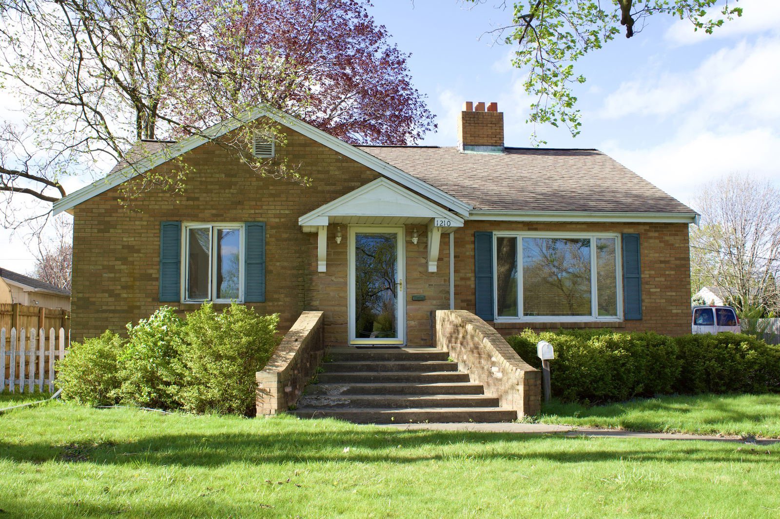 1210 Croxton Avenue, Bloomington, 61701