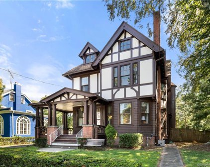 289 Mckinley Avenue, New Haven