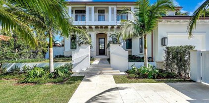 10241 E Broadview Dr, Bay Harbor Islands