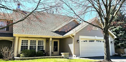 537 Tewksbury Circle, Oswego