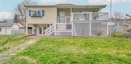 2913 State Street, White Oak