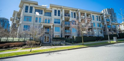 245 Ross Drive Unit 107, New Westminster