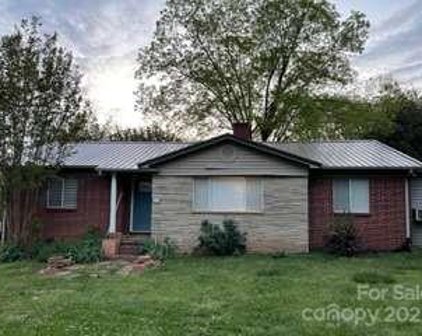 2609 13th Ne Street, Hickory