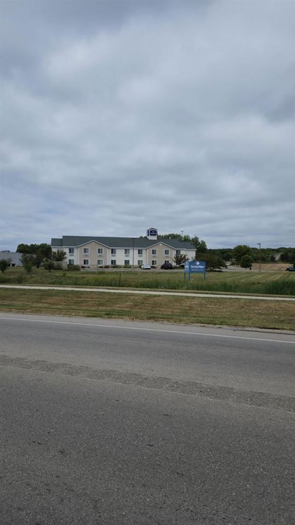 715 Brown School Road, Evansville
