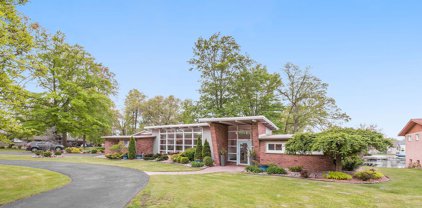 161 Lynwood Lane, Battle Creek