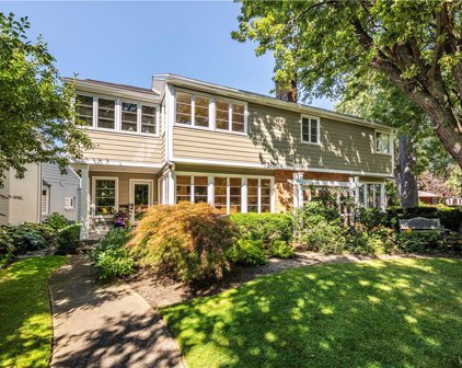 23 Lincoln Woods  Lane, Buffalo City-140200