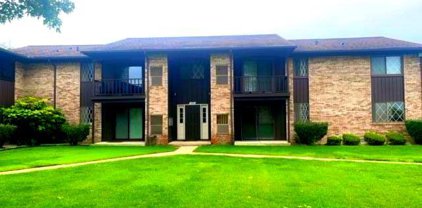 266 E 13 MILE Unit 32, Madison Heights