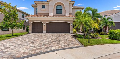 3086 Hudson Ter, Naples