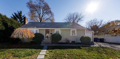 551 Pleasant St., Milton