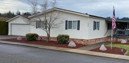2120 Robins Ln
