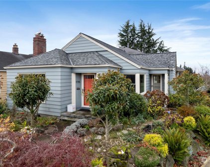 1715 28th Avenue W, Seattle