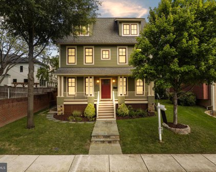 2155 S Ives St, Arlington