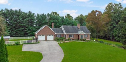 327 Crowl Rd, Westminster