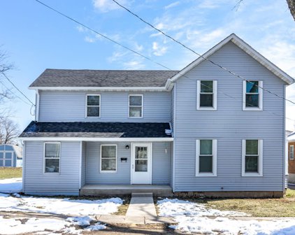 205 N Main, Rock City