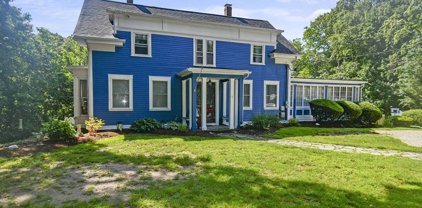 1 Highland Road, Lakeville