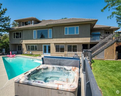 323 Stoneybrook Lane, Wenatchee
