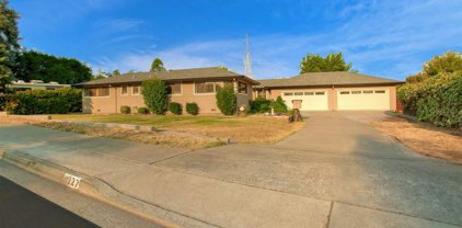 1227 Hillcrest Ave, Antioch