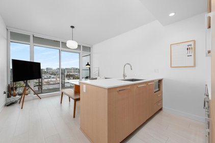 5580 No. 3 Road Unit 808, Richmond