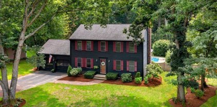 12 Meadow Ln, Westford