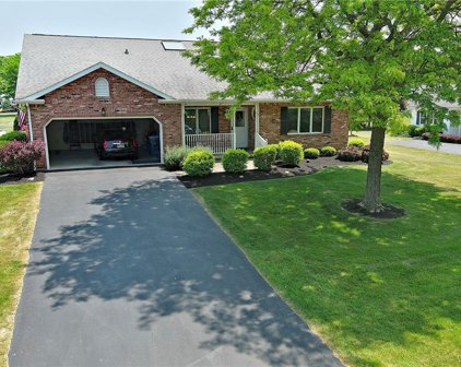 6023 Quaker Hollow  Crescent Unit 4, Orchard Park-146089