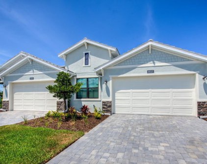 18527 Dayspring Place, Venice
