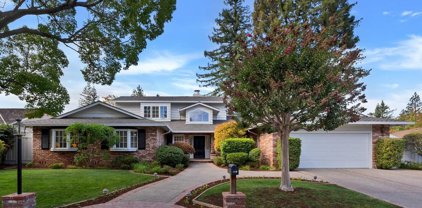 441 Hacienda WAY, Los Altos
