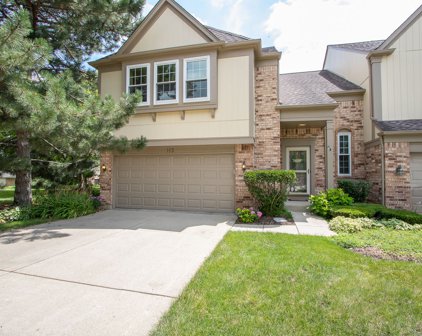 113 Versailles Court, Bloomingdale