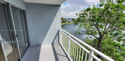 9351 Fontainebleau Blvd Unit #B424, Miami