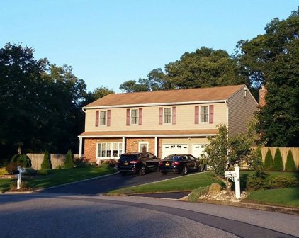 8 Filmore Avenue, Coram