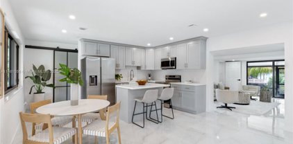 5641 Sw 56th St, Davie