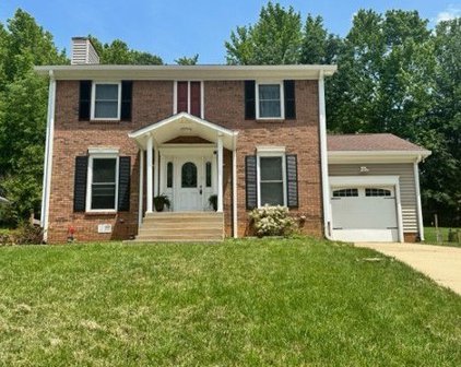 2185 Ladd Dr, Clarksville
