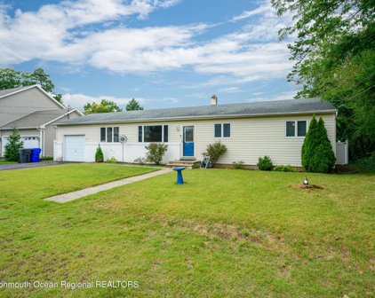 425 Harris Avenue, Brick