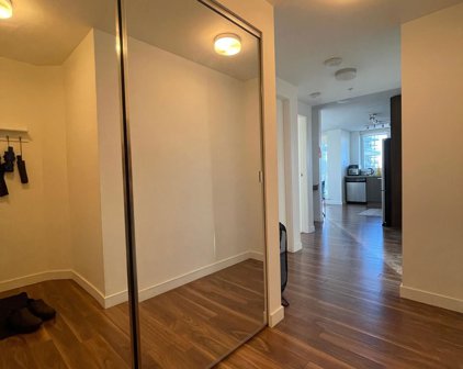 13325 102a Avenue Unit 2102, Surrey