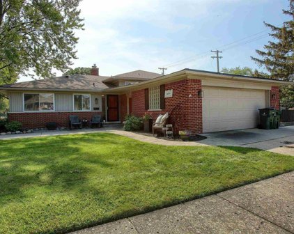 30717 Champine, St. Clair Shores