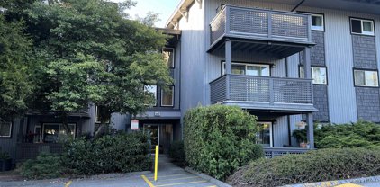 200 Westhill Place Unit 130, Port Moody