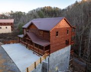 2757 Green Mountain Way, Sevierville image