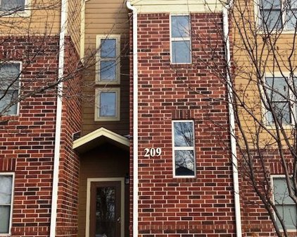 209 Glengarry Drive Unit #303, Bloomingdale