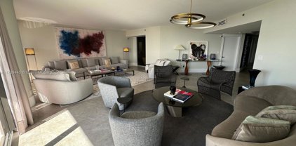 2000 Island Blvd Unit #2404, Aventura